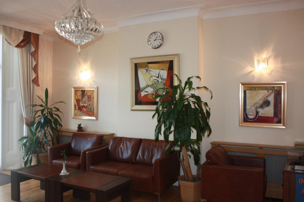 Corner House Hotel Londyn Zewnętrze zdjęcie